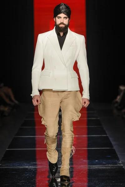 Look 21